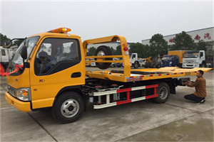 雨山哪里有拖车服务